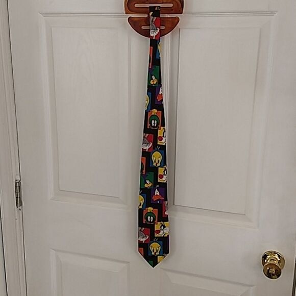 Vintage 90s Looney tunes mania tie - Picture 2 of 3